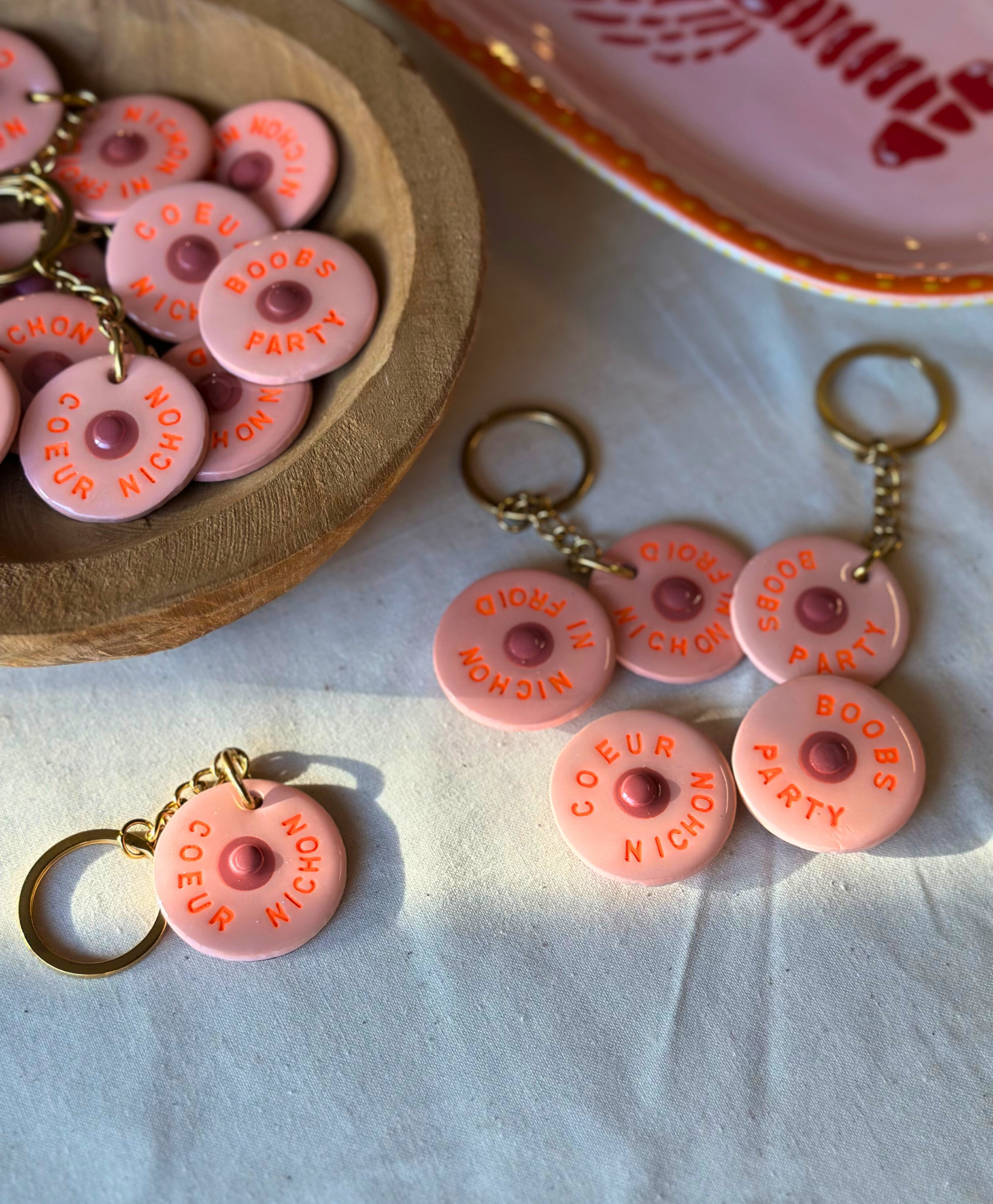 porte-clés-magnets-nénés-octobre-rose-20251