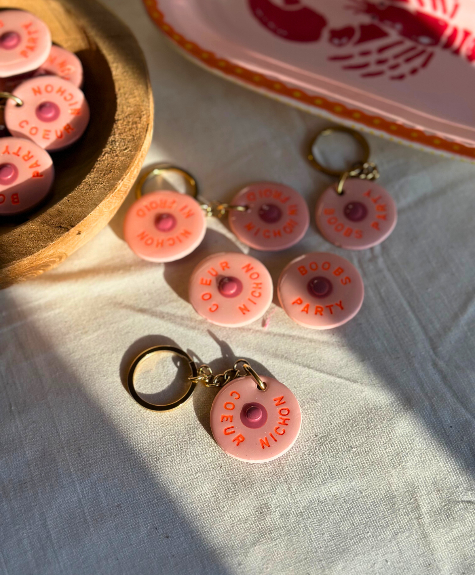 porte-clés-magnets-nénés-octobre-rose-20252